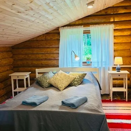 Viinapeedu Farm Home, Korgessaare, Hiiumaa بيت للعطل *