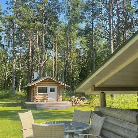 بيت للعطل Viinapeedu Farm Home, Korgessaare, Hiiumaa *