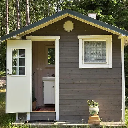 Viinapeedu Farm Home, Korgessaare, Hiiumaa بيت للعطل Joeranna