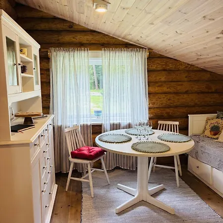Viinapeedu Farm Home, Korgessaare, Hiiumaa Joeranna
