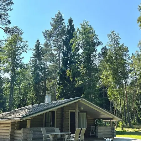 بيت للعطل Viinapeedu Farm Home, Korgessaare, Hiiumaa Joeranna