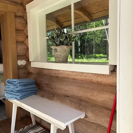 Viinapeedu Farm Home, Korgessaare, Hiiumaa بيت للعطل