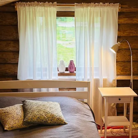 Viinapeedu Farm Home, Korgessaare, Hiiumaa * Jõeranna