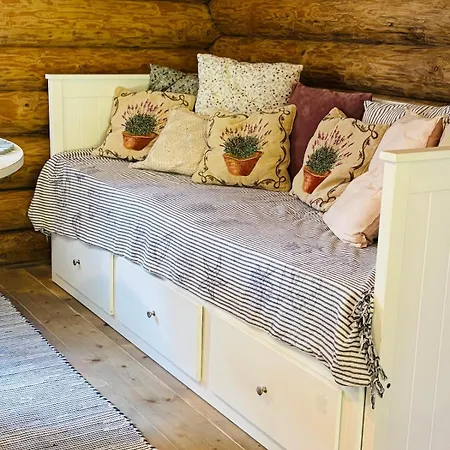 Viinapeedu Farm Home, Korgessaare, Hiiumaa *